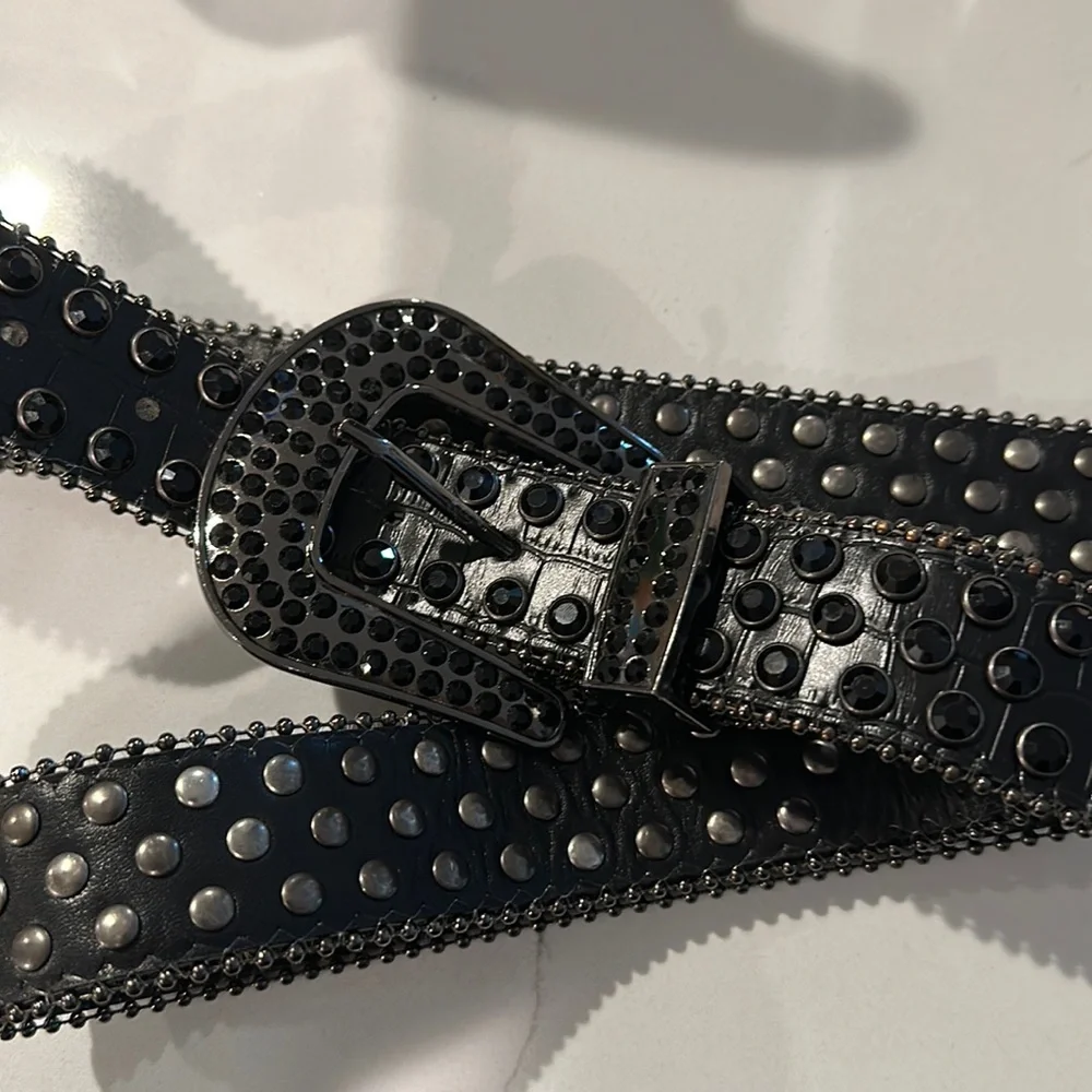 Western Cowgirl Belt 2XL Woman’s black Leather with black Rhinestone Bling